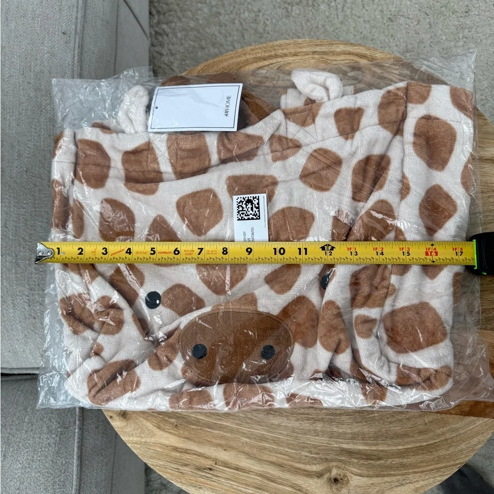 H&M Giraffe Terrycloth Beach Bag - Picture 3 of 5